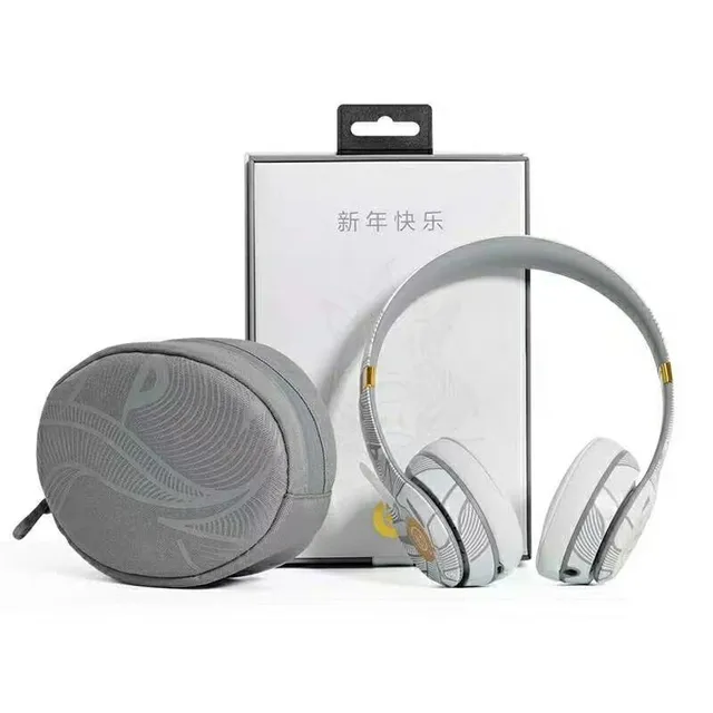 Beats Solo³ Wireless Nova Edição Especial de Ano Novo Fones de ouvido over-ear 2