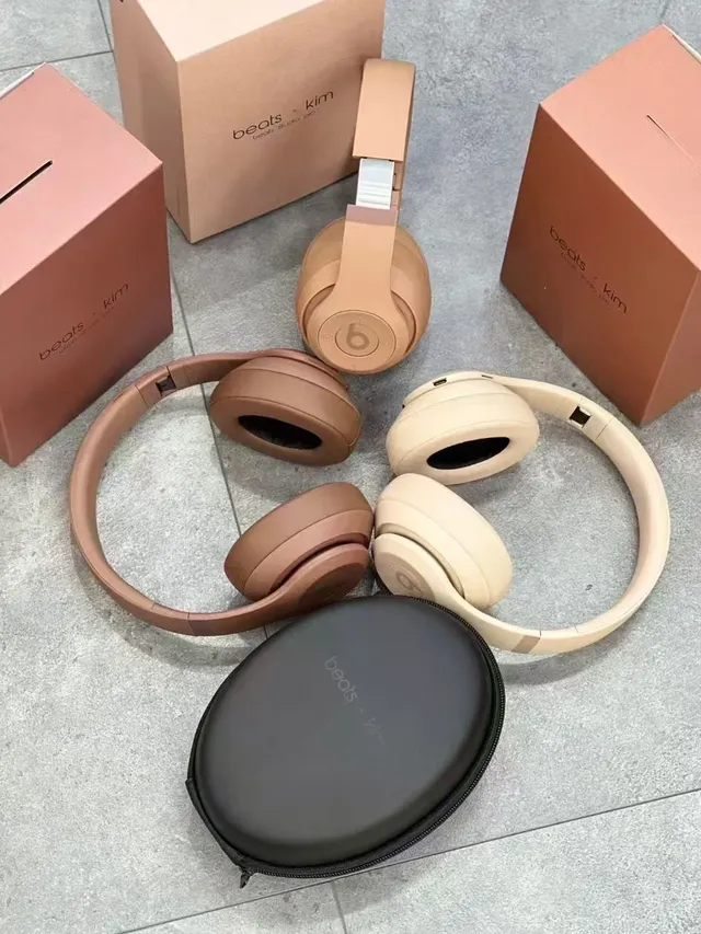 Beats x Kim Studio Pro 头戴式耳机 3