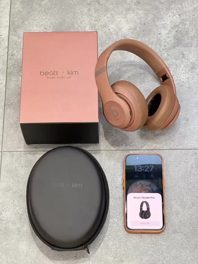 Beats x Kim Studio Pro 头戴式耳机 8