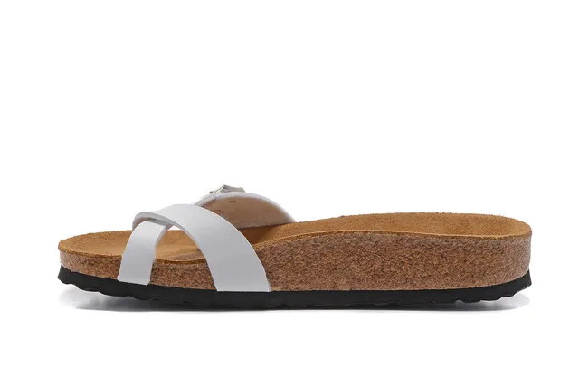 Birkenstock Arizona صندل كاجوال أبيض 2