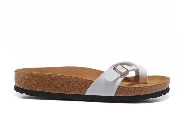 Birkenstock Arizona صندل كاجوال أبيض 3