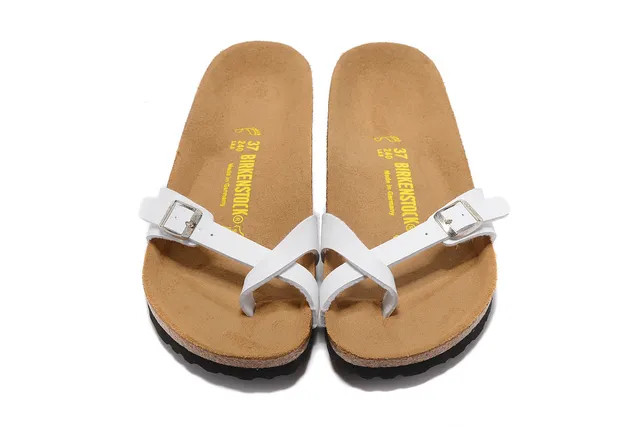 Birkenstock Arizona صندل كاجوال أبيض 6