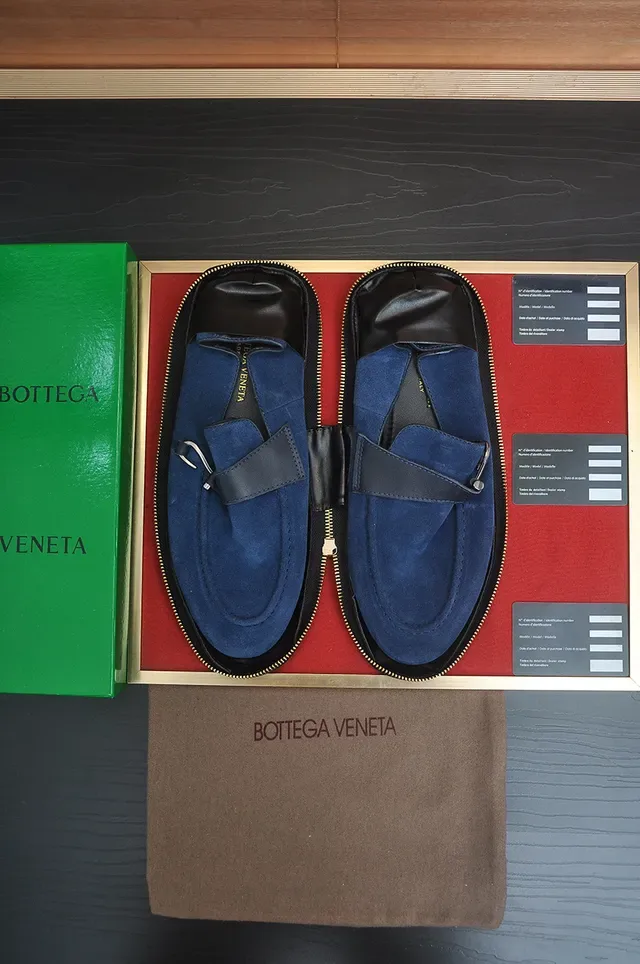 Bottega Veneta Andiamo Mocasines de Ante Azul Horsebit 5