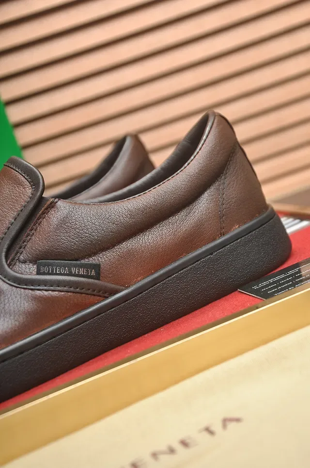 Bottega Veneta Andiamo Mocasines de Cuero Marrón Slip-On 2