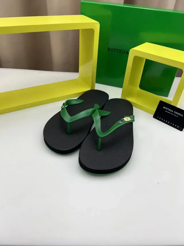 Bottega Veneta Green Strap Black Sole Slippers 8
