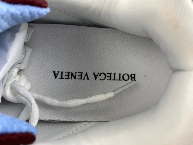 Bottega Veneta जाली और मेटेलिक ओवरले स्नीकर 7