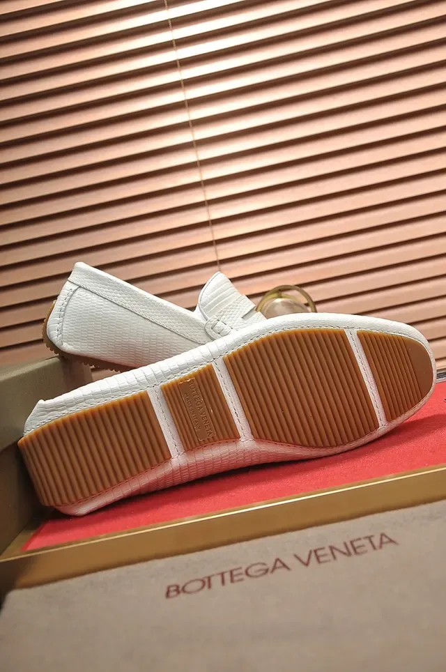 Bottega Veneta Mocassin Cuir Texturé Bride Penny Blanc 3