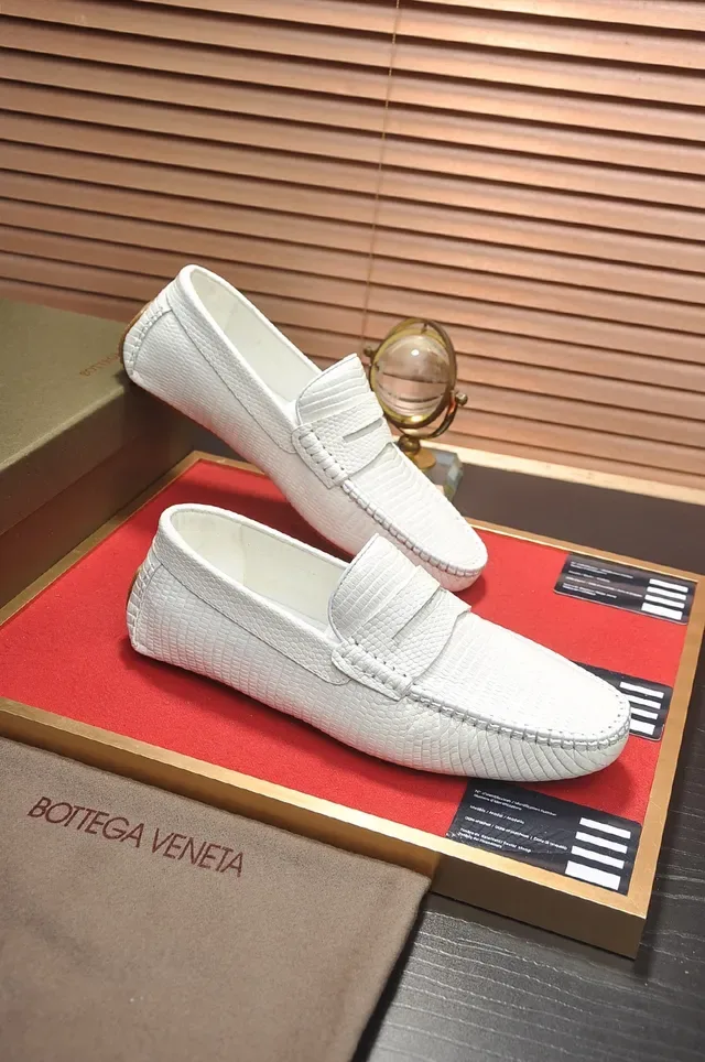 Bottega Veneta Mocassin Cuir Texturé Bride Penny Blanc 4