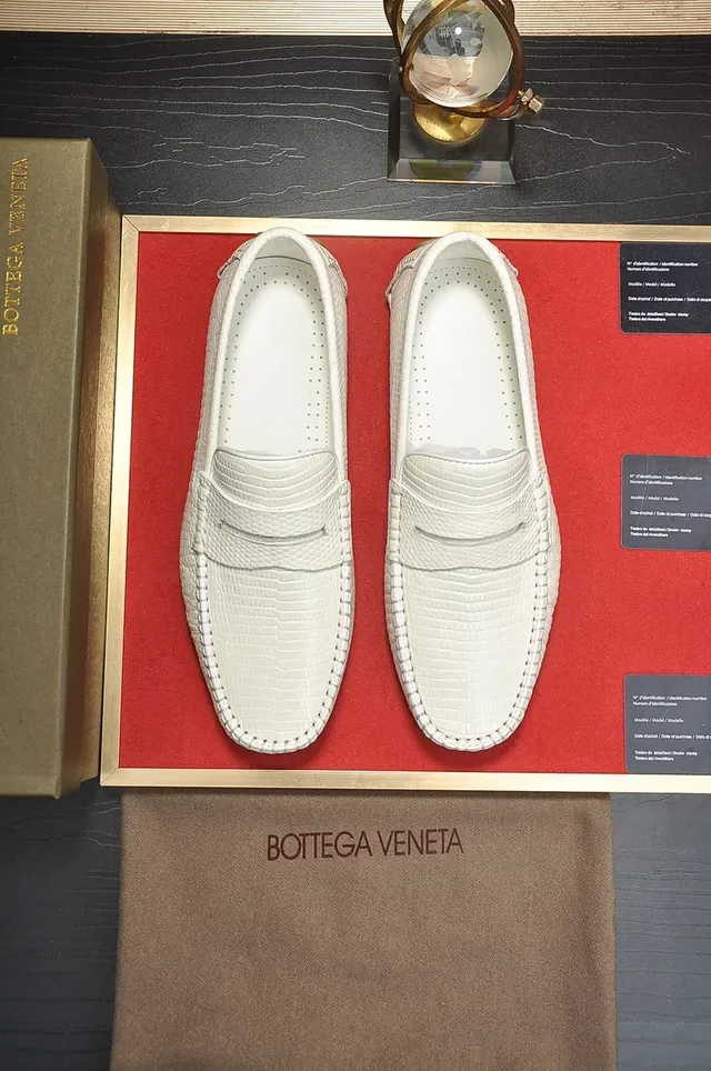 Bottega Veneta Mocassin Cuir Texturé Bride Penny Blanc 5