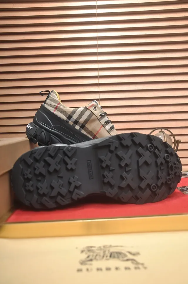 Burberry Beige Black Chunky Sole House Check Upper Lifestyle Sneakers 3