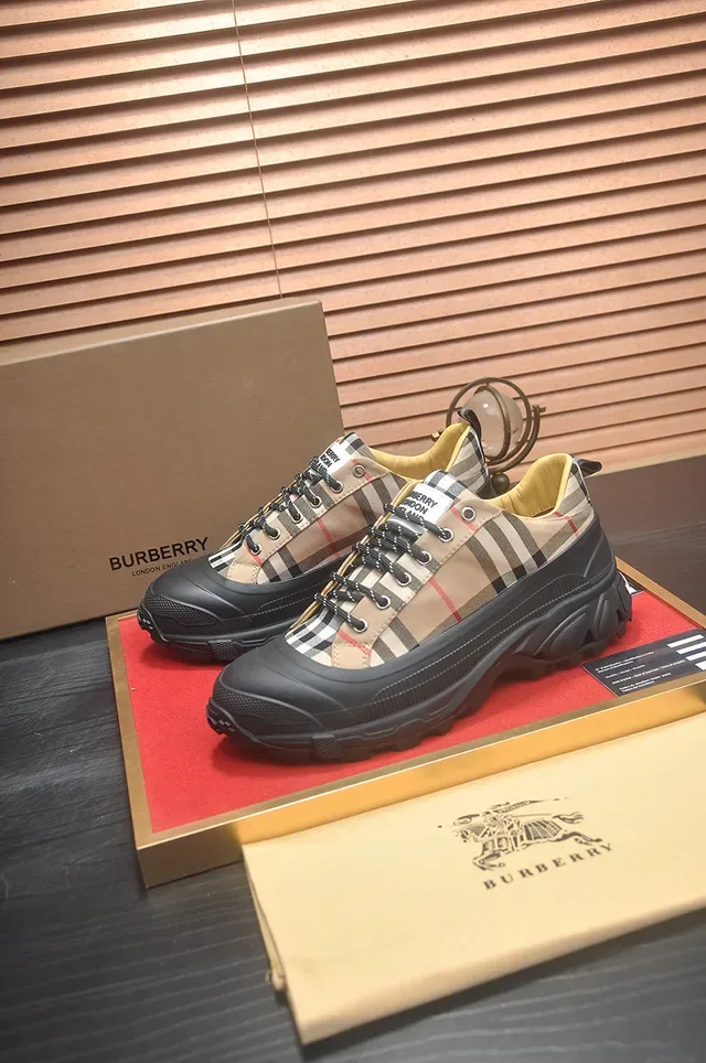 Burberry Beige Black Chunky Sole House Check Upper Lifestyle Sneakers 4