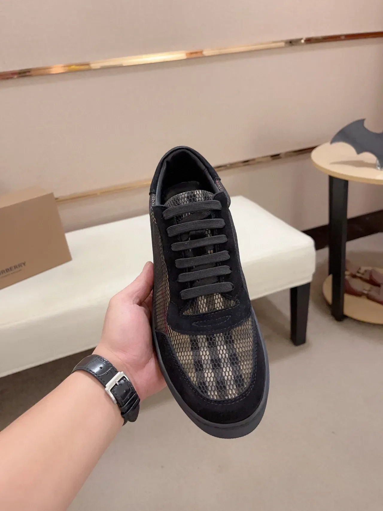 Burberry أحذية رياضية نمط حياة أسود بيج شبكة علوية سويد أوفرليه 2