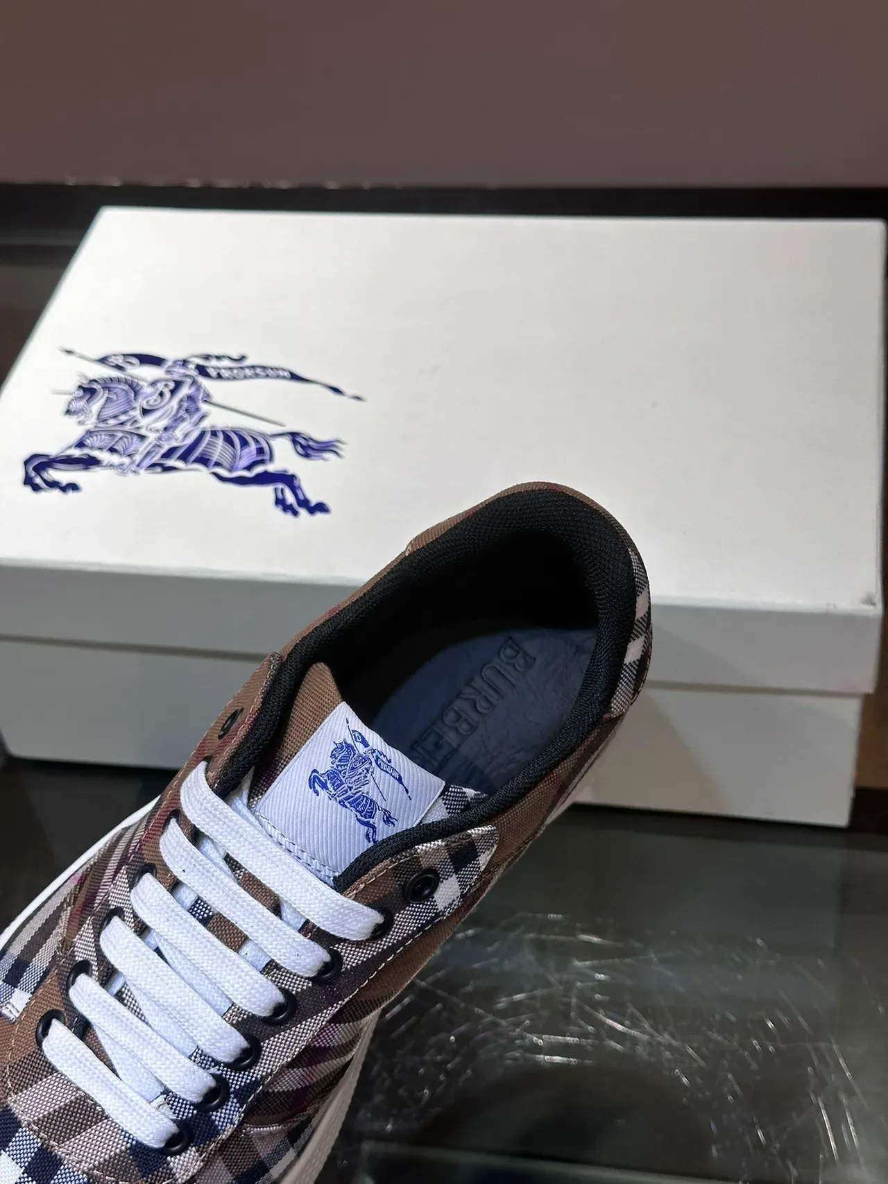 Burberry بني أبيض شيك باترن علوية منخفضة شكل لايف ستايل أحذية رياضية 3