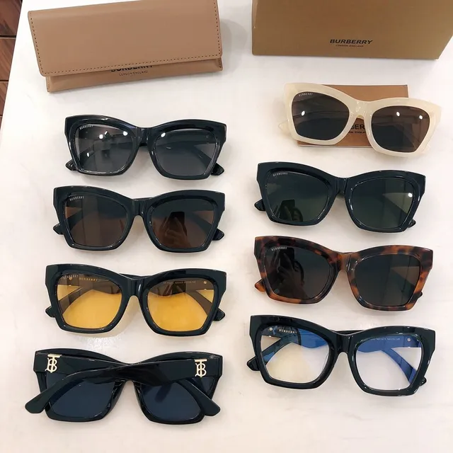 Burberry Geometric Cat-Eye Optical Glasses 2
