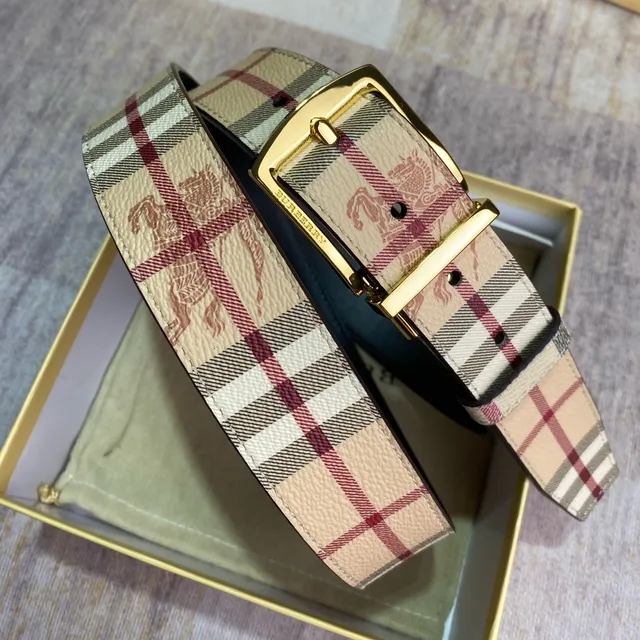 Burberry House Check Equestrian Knight Leather Belt 8