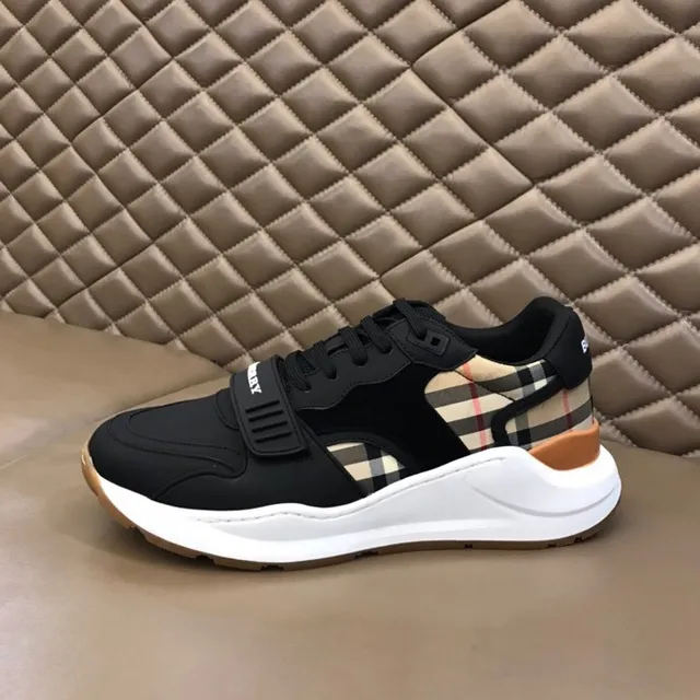 Burberry Knight tênis chunky pretos e xadrez 3