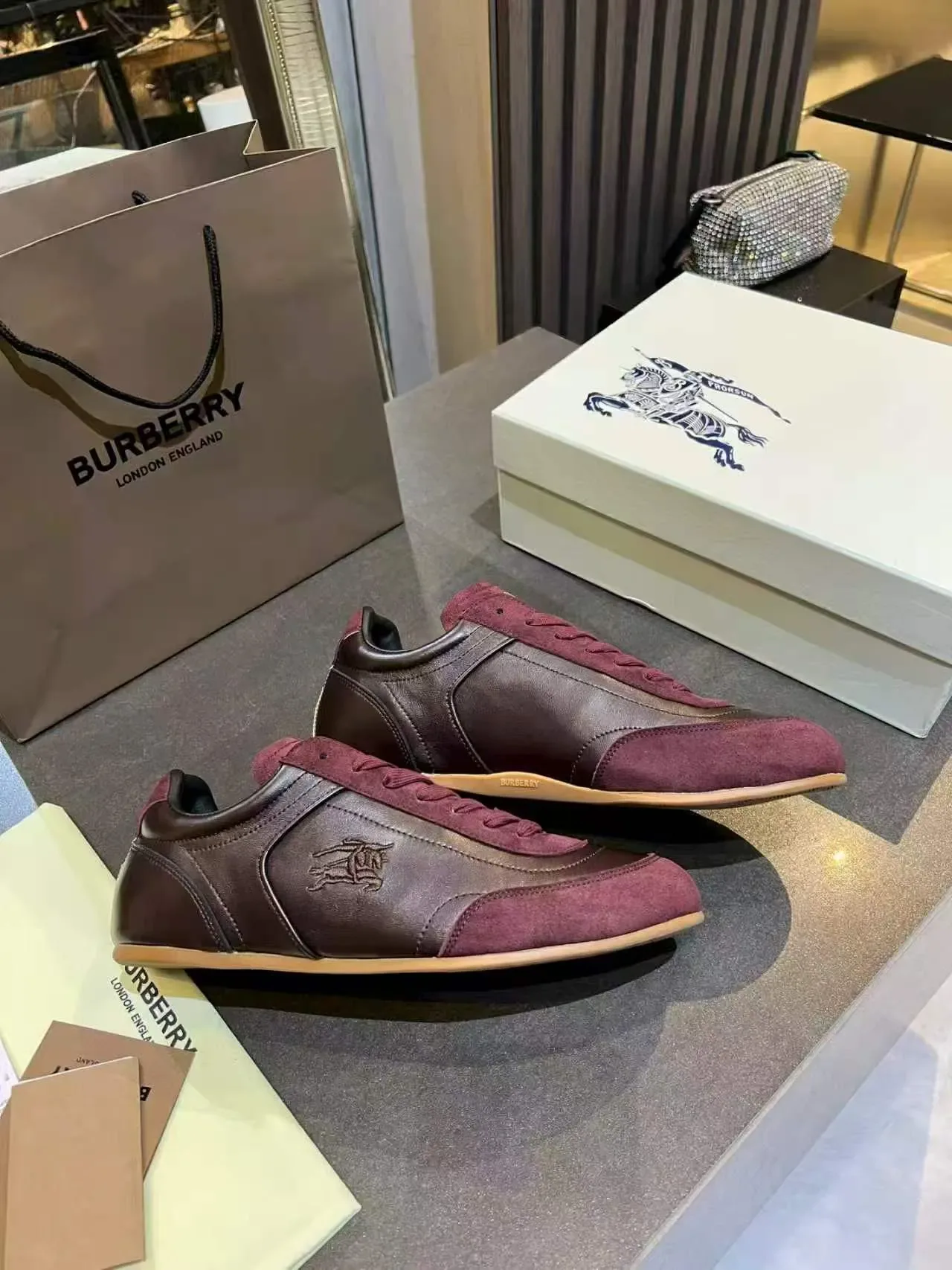 Burberry Knight Sneakers Lifestyle Bordeaux Marron Cuir Daim 2