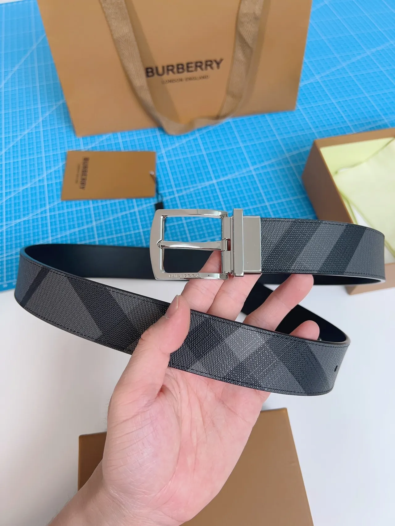 Burberry Knight Charcoal House Check Leather Belt 5