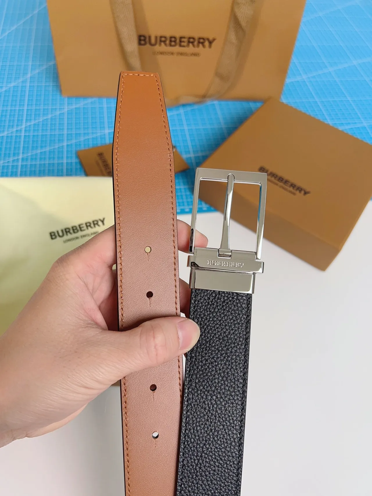 Burberry Reversible Buckle Black Pebbled Leather Belt 8