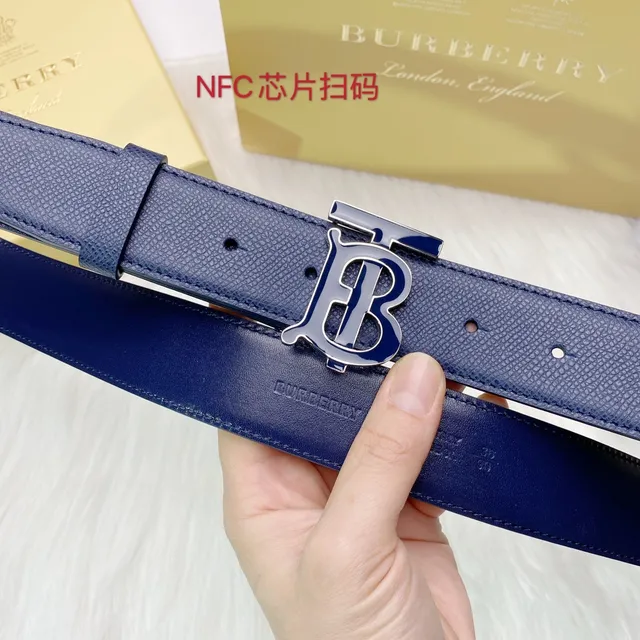 Burberry TB Monogram حزام جلد أزرق بحري 6