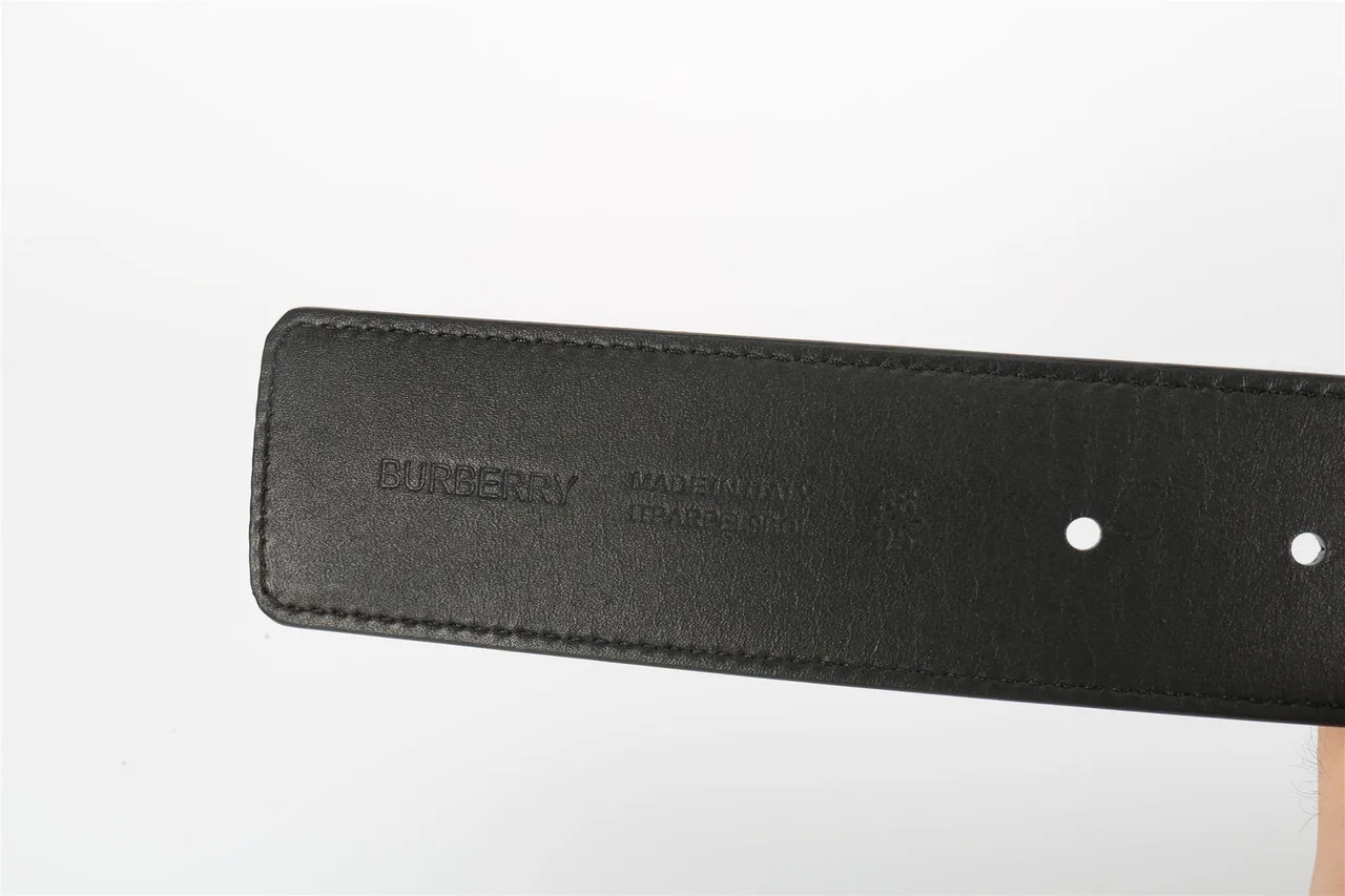 Burberry TB Monogram Ceinture en cuir à carreaux noirs et gris 14