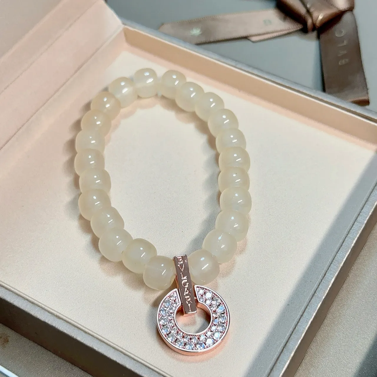 Bvlgari B.zero1 Beige Gold Beaded Pavé-Diamond Ring Charm Bracelet 2