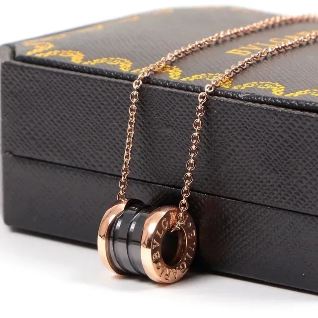 Bvlgari B.zero1 黑色陶瓷金色项链 4