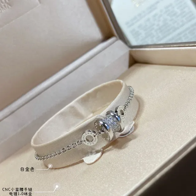 Bvlgari B.zero1 金银色 圆柱形 Pavé 魅力 刻字 Logo 戒指手链 4