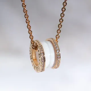 Bvlgari B.zero1 قلادة مزدوجة دوارة سيراميك أبيض وPavé ماس