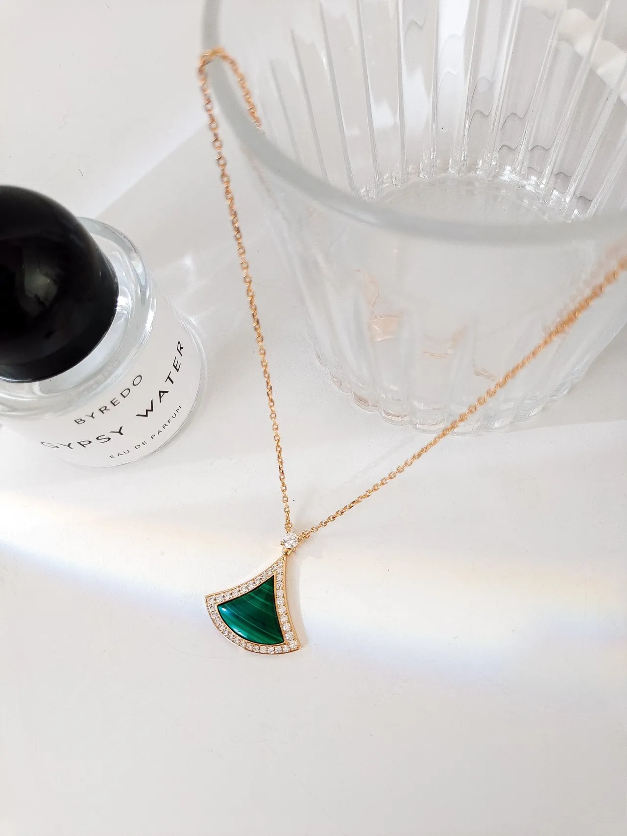 Bvlgari حلم الديفا المالاخايت واللؤلؤ قلادة 2