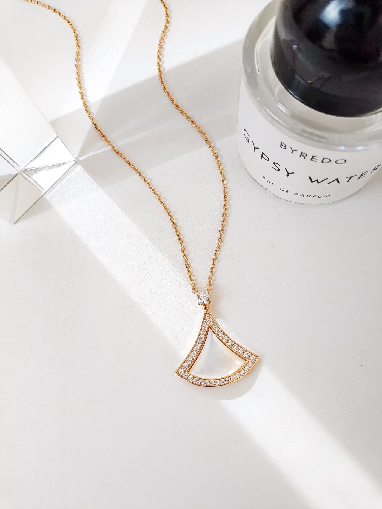 Bvlgari حلم الديفا المالاخايت واللؤلؤ قلادة 6