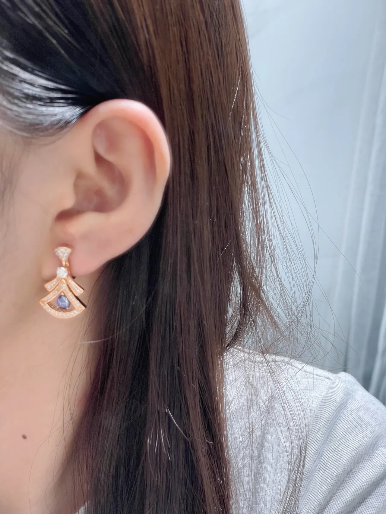 Bvlgari 金色蓝色扇形图案梨形宝石耳环 9