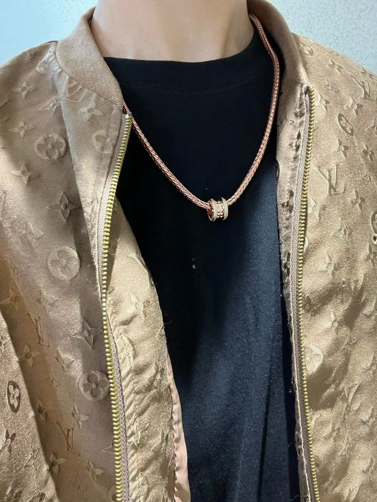 Bvlgari 金白编织小麦链圆柱多环吊坠项链 2