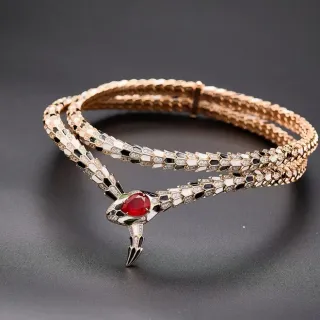 Bvlgari Serpenti घुंघराले सांप लाल आँख एनामेल और डायमंड हार