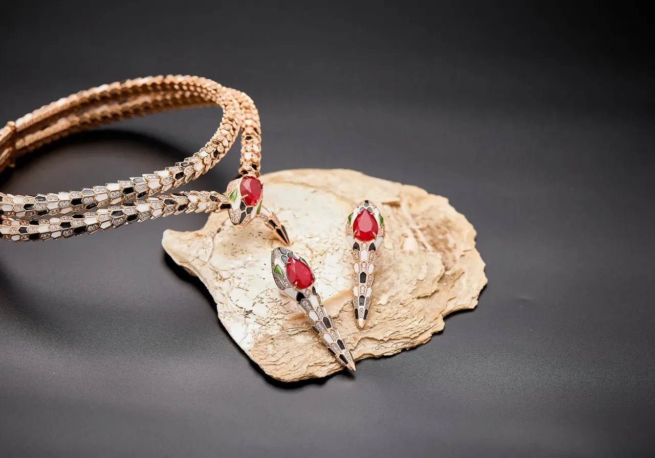Bvlgari Serpenti Coiled Snake Red Eye Enamel and Diamond Necklace 4