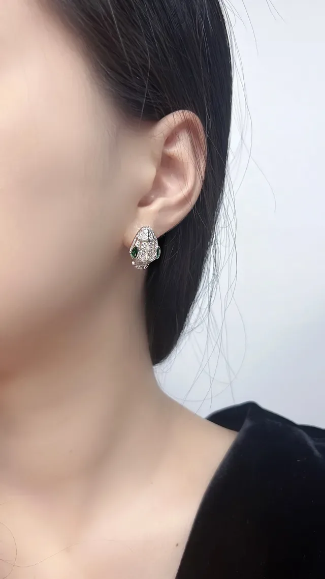 Bvlgari Serpenti Pavé Diamond and Emerald Snake-Head Earrings 8
