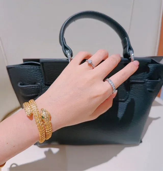 Bvlgari Serpenti Pavé Diamond Gold Serpent Bracelet 8
