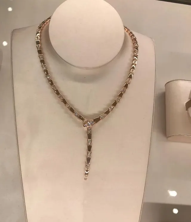 Bvlgari Serpenti Viper Pavé Diamond Articulated Necklace 3