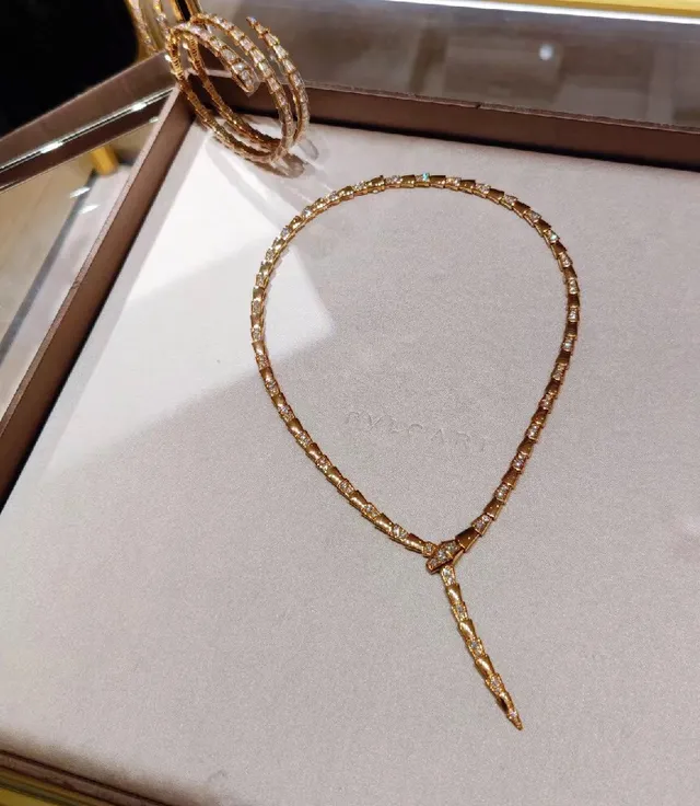 Bvlgari Serpenti Viper Pavé Diamond Articulated Necklace 4