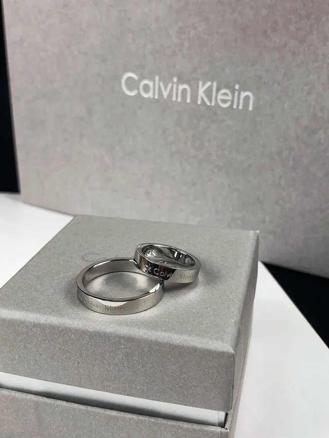 Calvin Klein ck Ring चाँदी सफेद न्यूनतम उत्कीर्णित बैंड रिंग 3