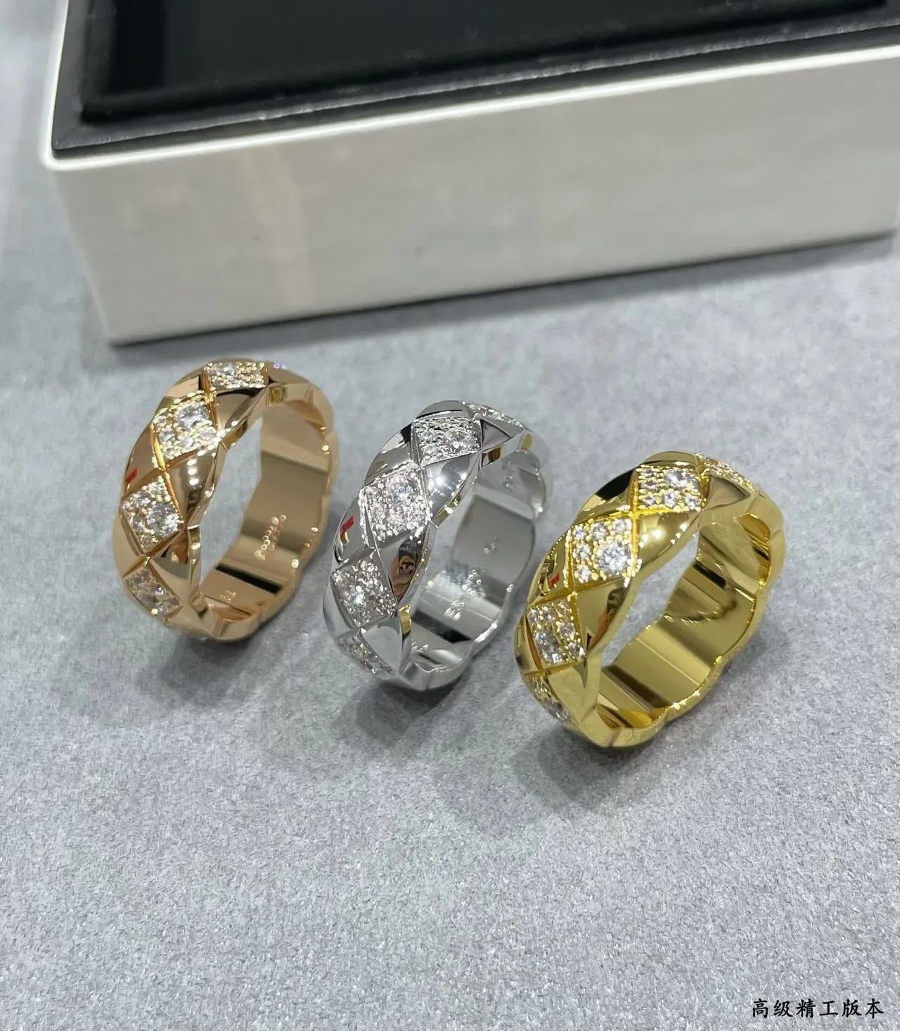 Cartier Juste un Clou 黄金黑色交织晶格镶嵌钻石戒指 2
