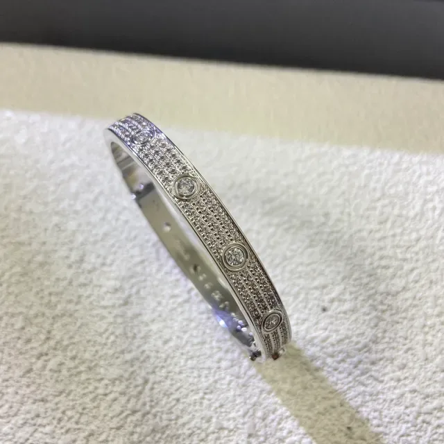 Bracelete Cartier Love Ouro Prata Pavé-Set Screw-Motif 7