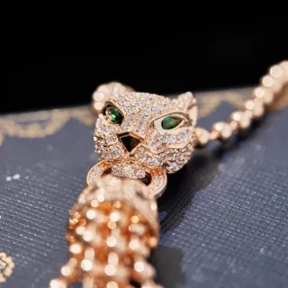 Cartier Panthère Panther Head Pavé Diamond and Emerald Necklace