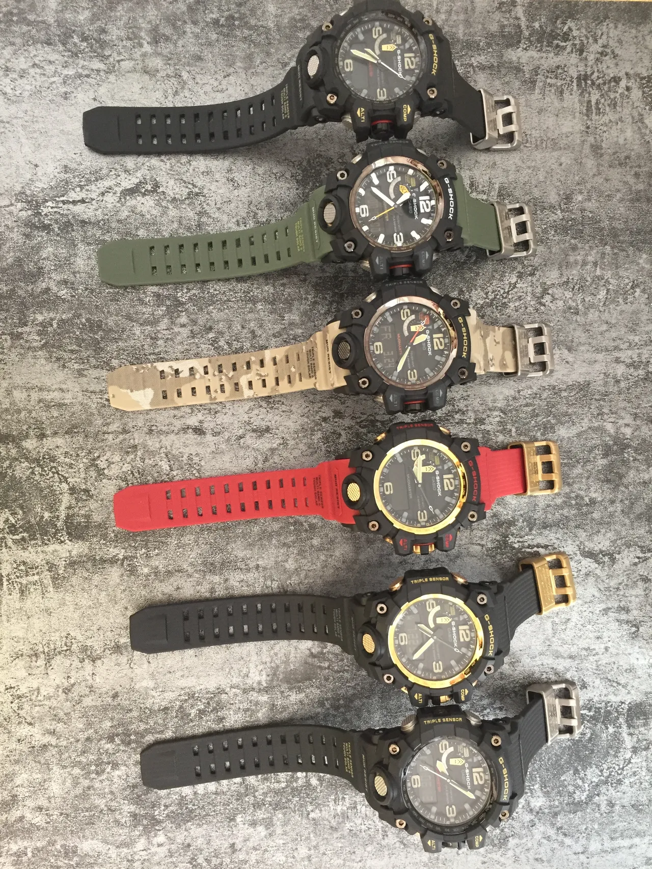 Casio আর্মি গ্রিন ব্ল্যাক রাগড মাল্টি-সেন্সর মাড-রেজিস্ট্যান্ট ঘড়ি 2