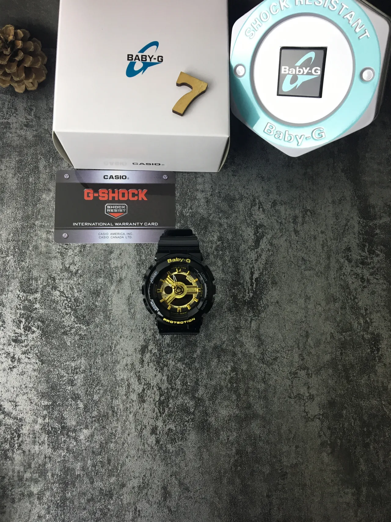 ক্যাসিও Baby-G GA-110 কালো এবং সোনালী স্পোর্টস ওয়াচ 2