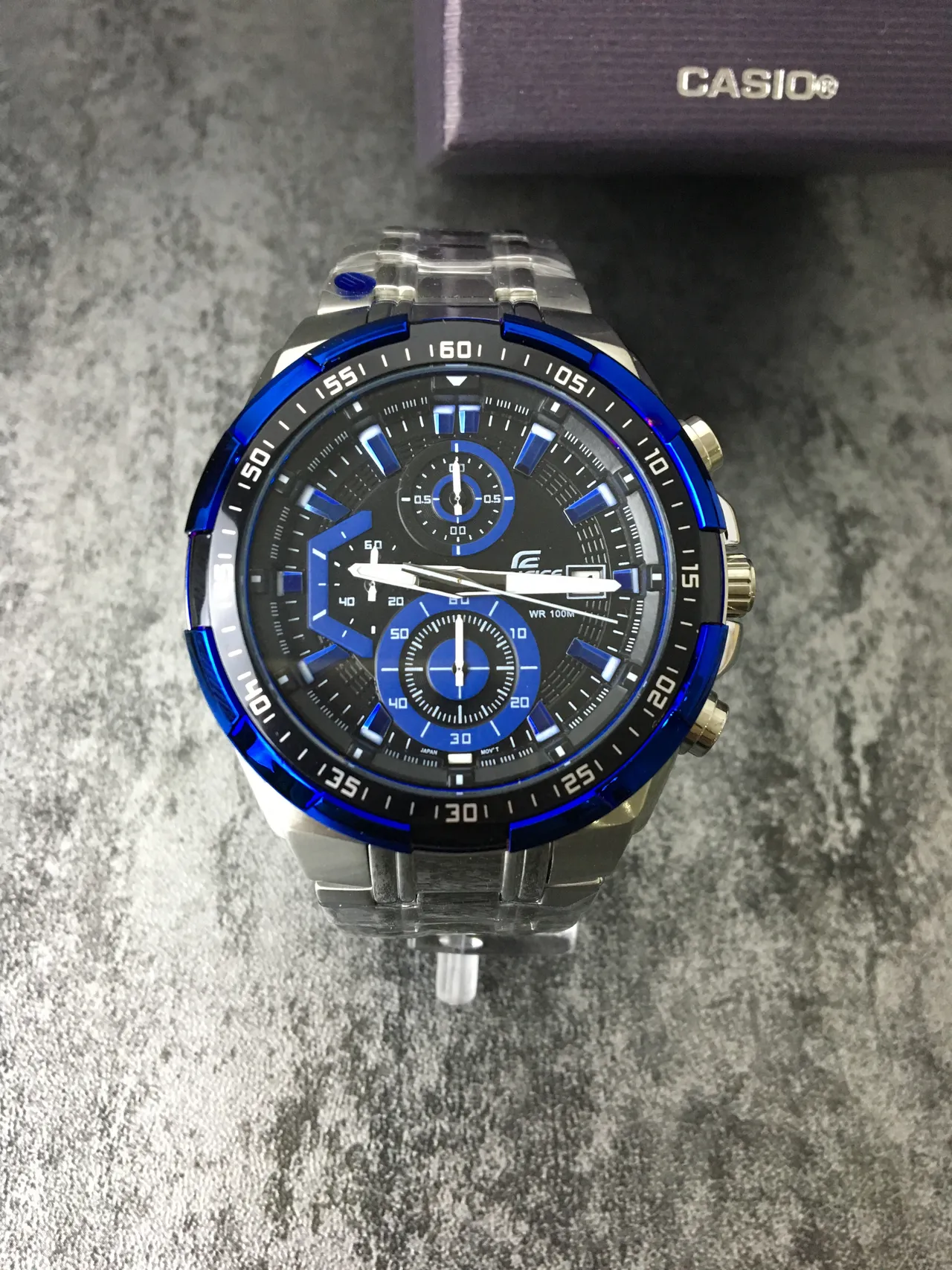Casio Edifice Cronômetro Acentuado em Azul Diâmetro Preto Relógio Esportivo 6
