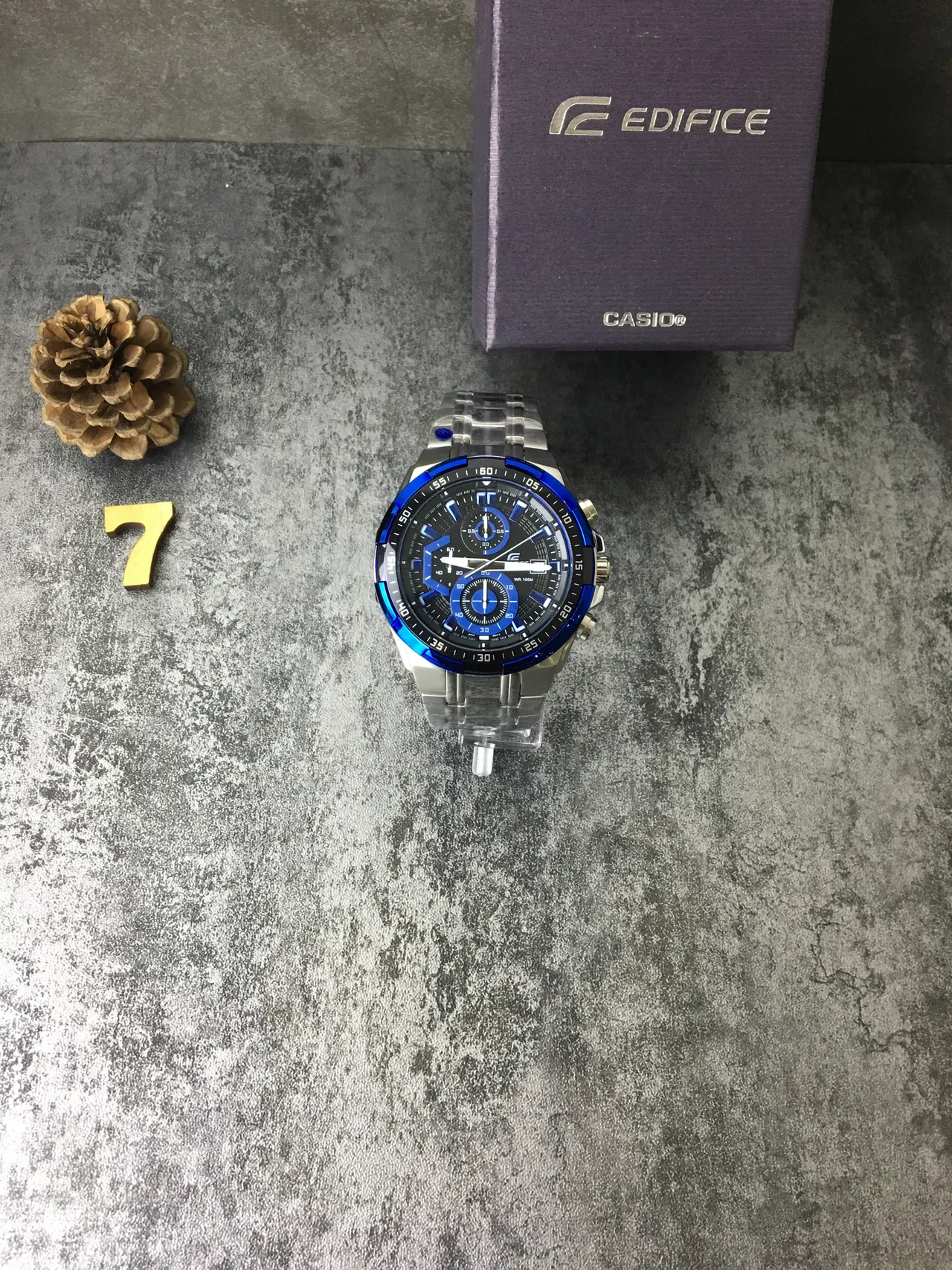 Casio Edifice Cronômetro Acentuado em Azul Diâmetro Preto Relógio Esportivo 7