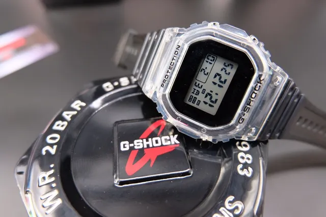 Casio G-Shock DW-5600 पारदर्शी रेजिन क्वार्ट्ज घड़ी 4
