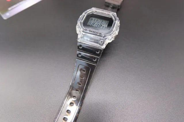 Casio G-Shock DW-5600 पारदर्शी रेजिन क्वार्ट्ज घड़ी 5