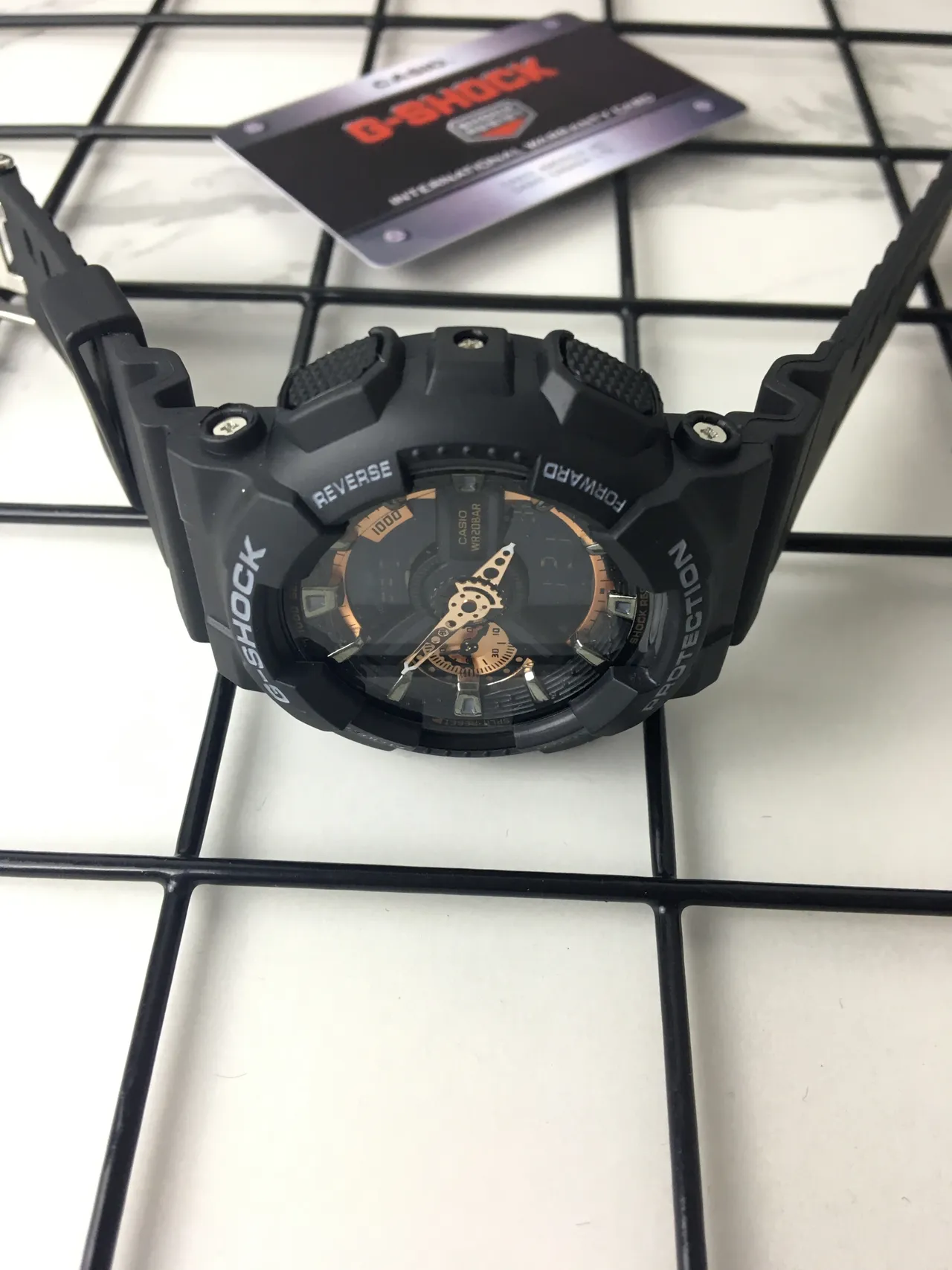 Casio G-Shock GA-100 黑色和铜色 运动手表 4